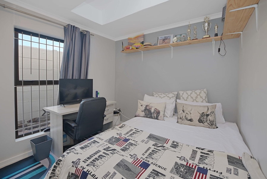  Bedroom Property for Sale in West Beach Western Cape